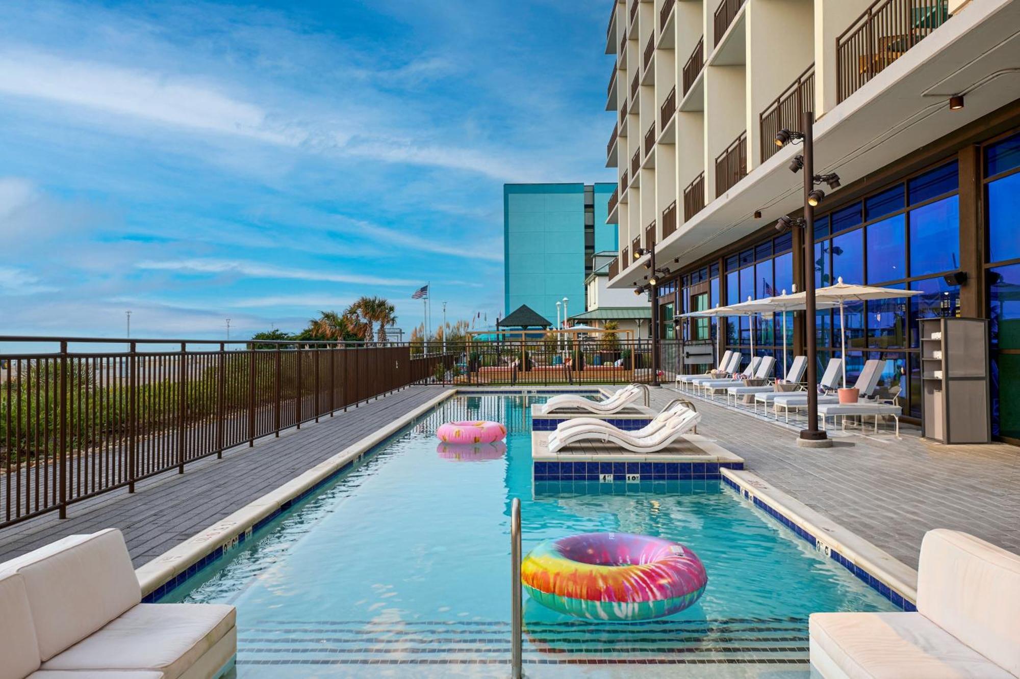Moxy Virginia Beach Oceanfront Eksteriør billede